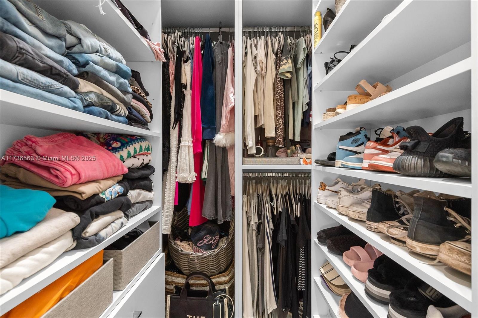 KAPOK GROVE ESTATES - Residential