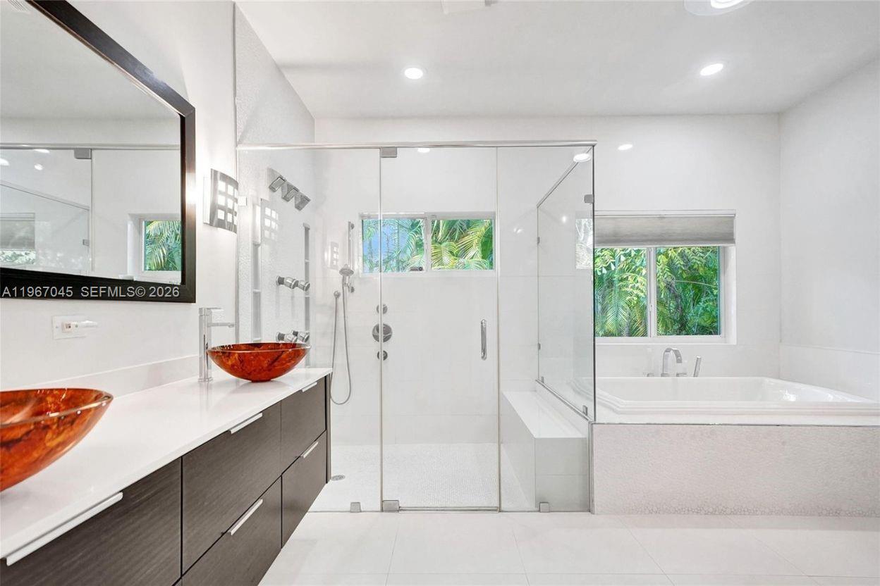 CORAL GABLES GRANADA SEC - Residential