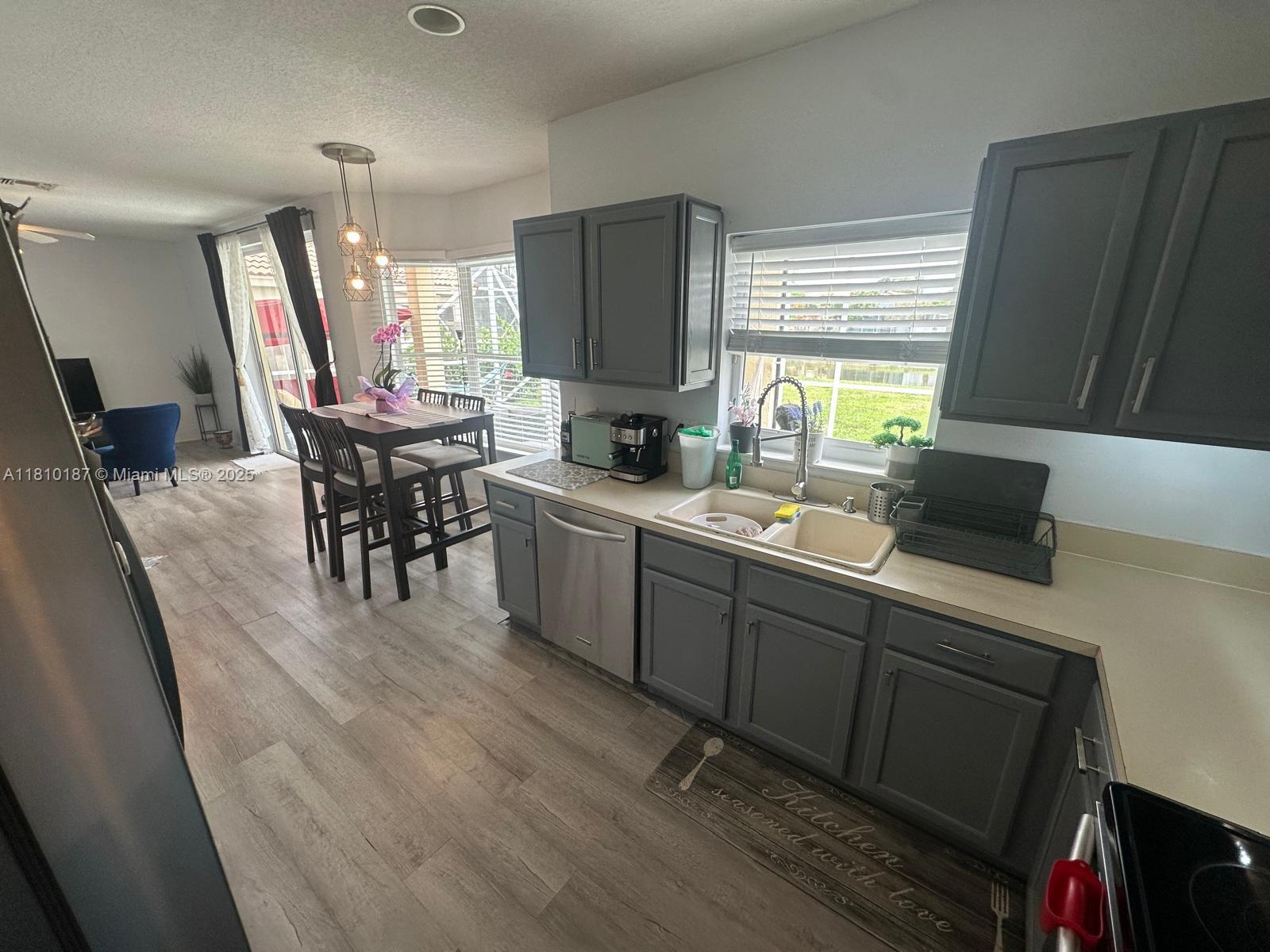 ORANGE POINT TR A - Residential Lease
