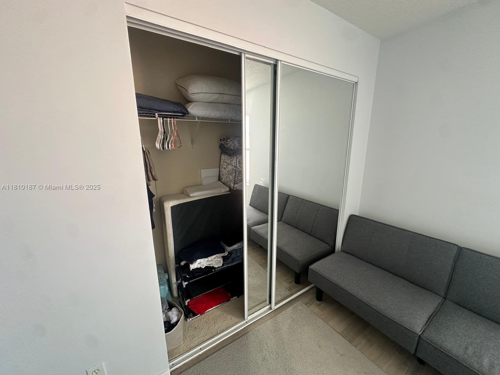 ORANGE POINT TR A - Residential Lease
