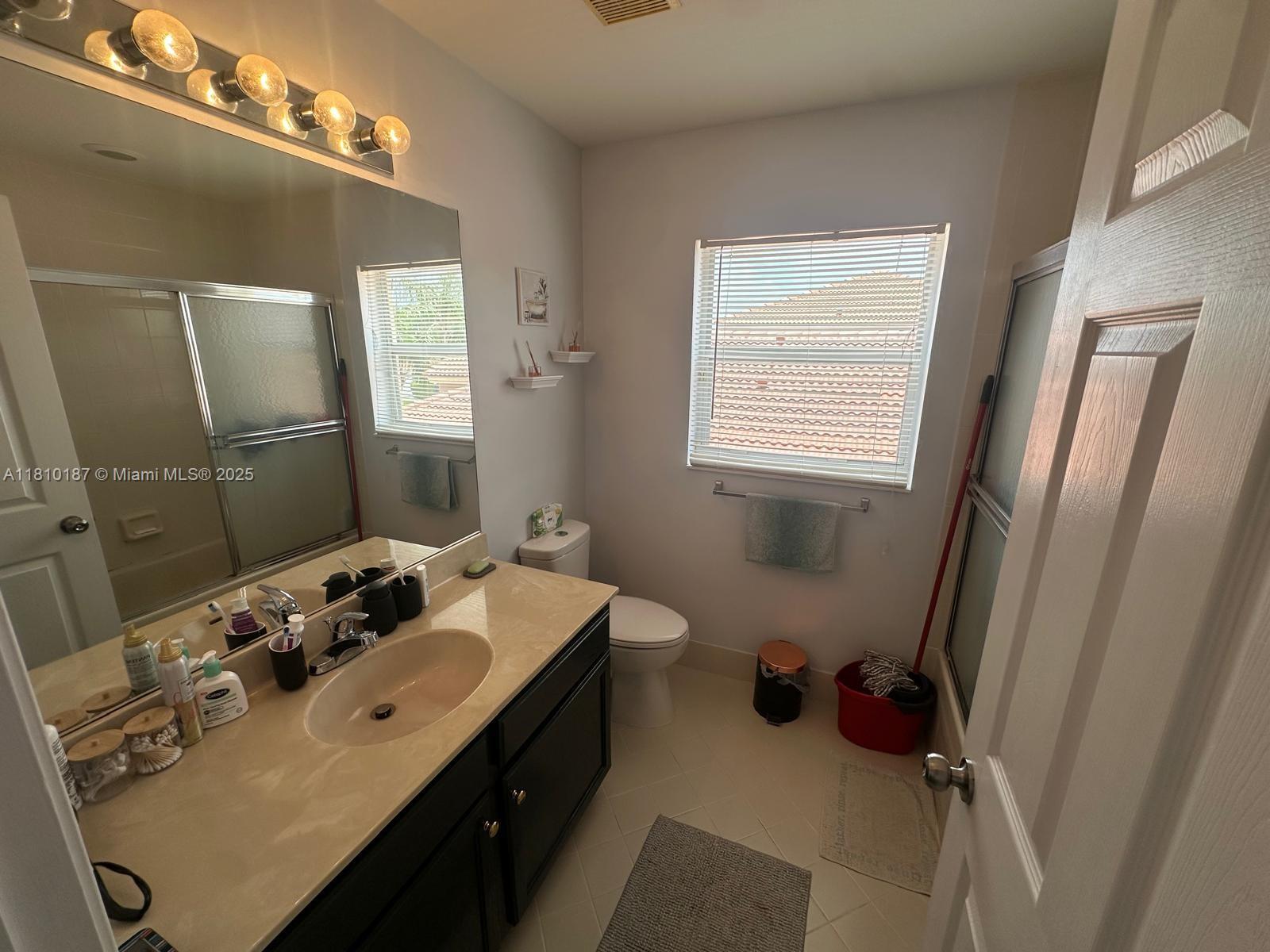 ORANGE POINT TR A - Residential Lease