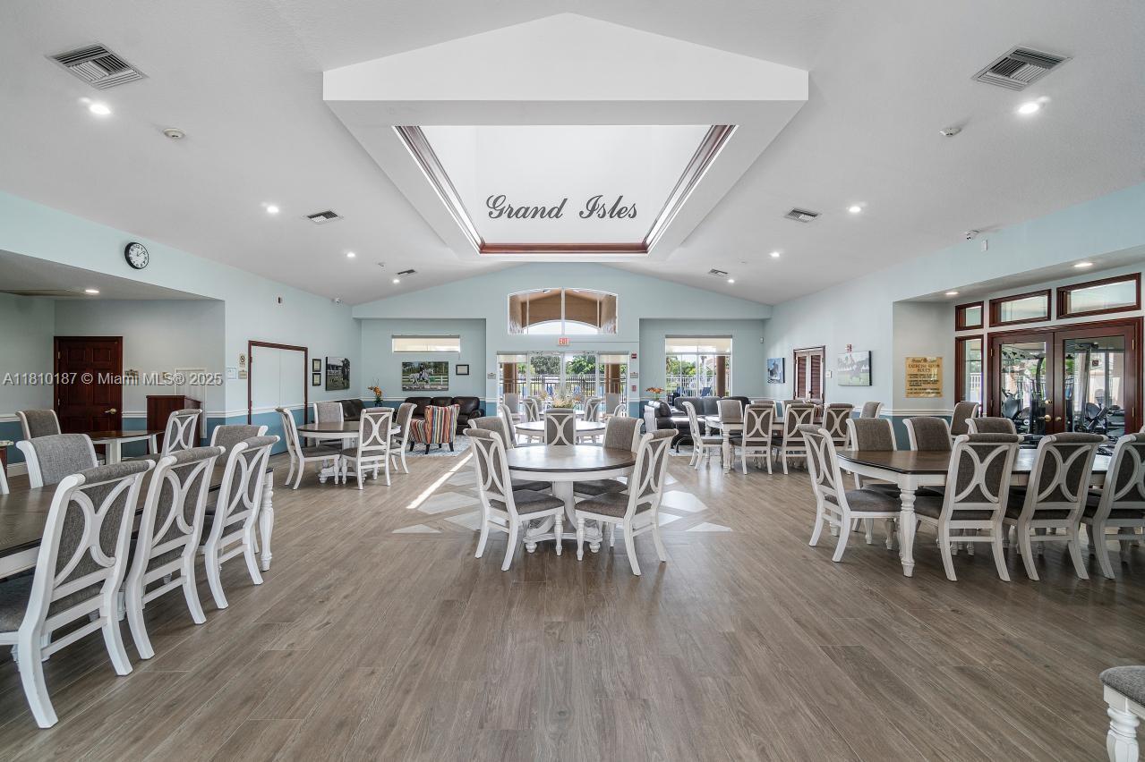 ORANGE POINT TR A - Residential Lease