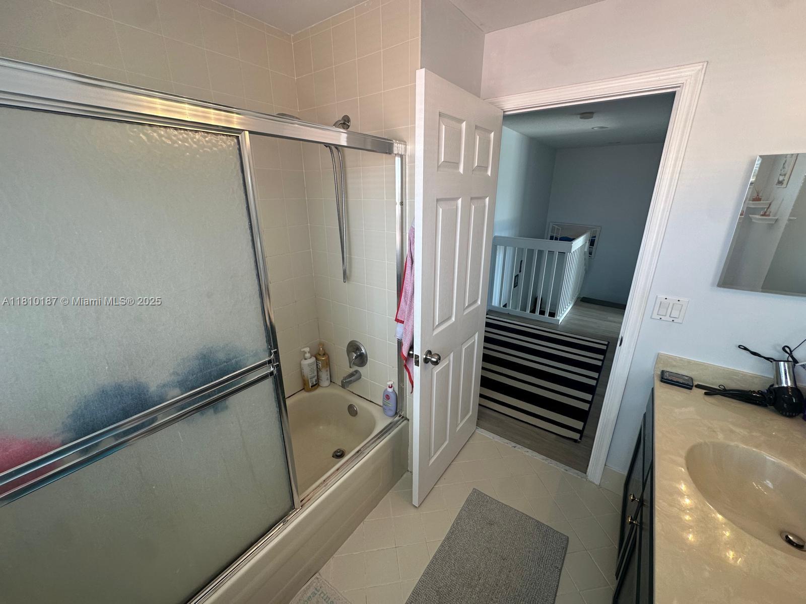 ORANGE POINT TR A - Residential Lease