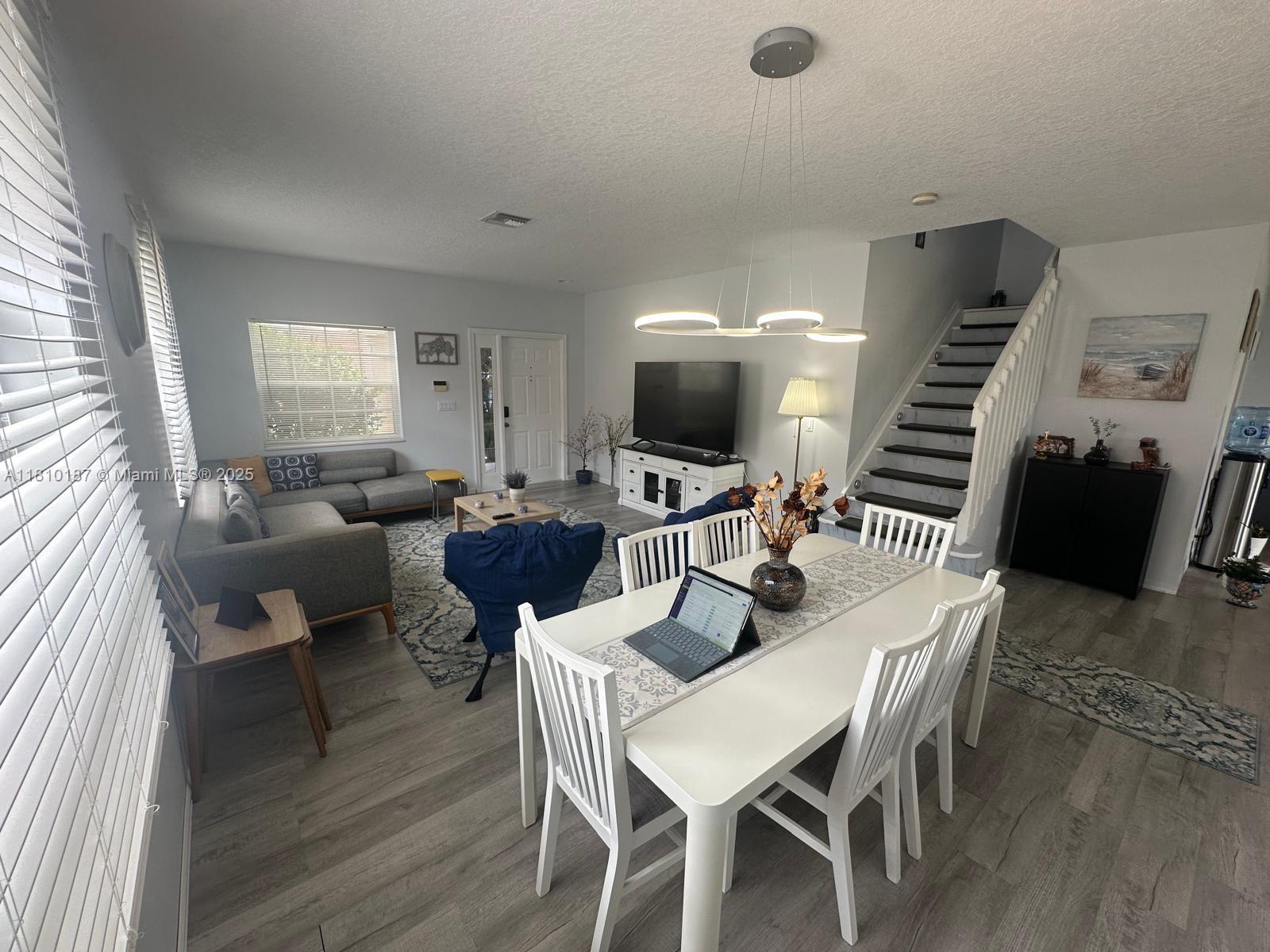 ORANGE POINT TR A - Residential Lease