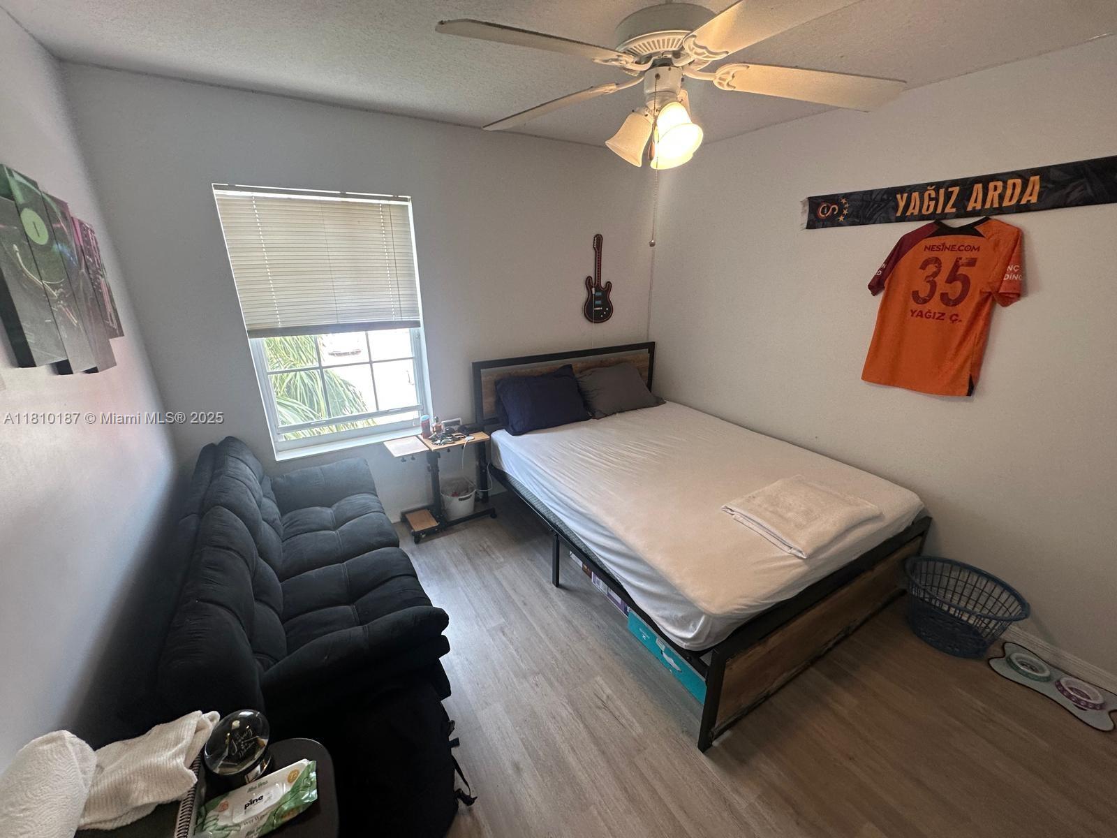 ORANGE POINT TR A - Residential Lease