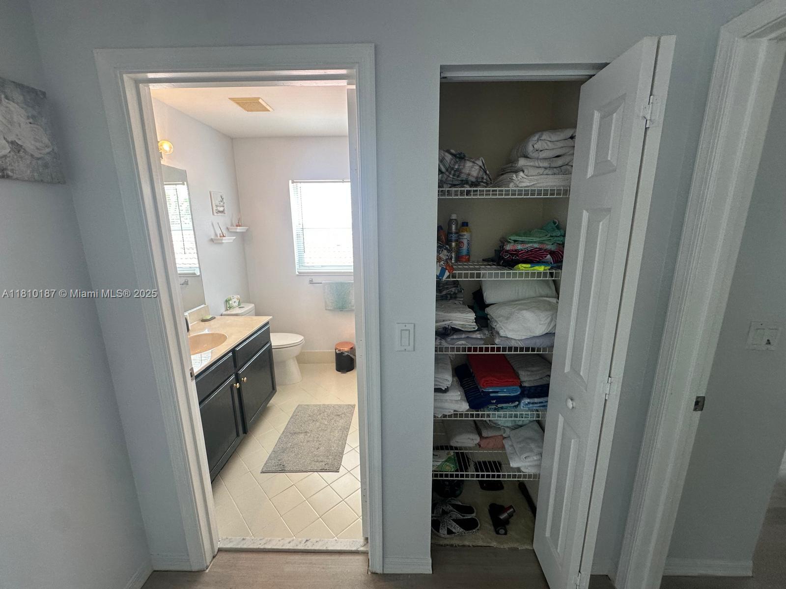 ORANGE POINT TR A - Residential Lease