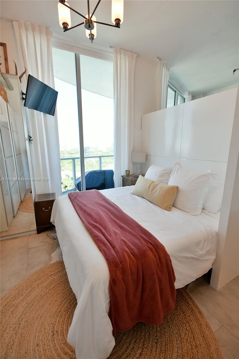 UPTOWN MARINA LOFTS CONDO - Residential