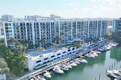 3029 NE 188th St 902 Aventura FL 33180