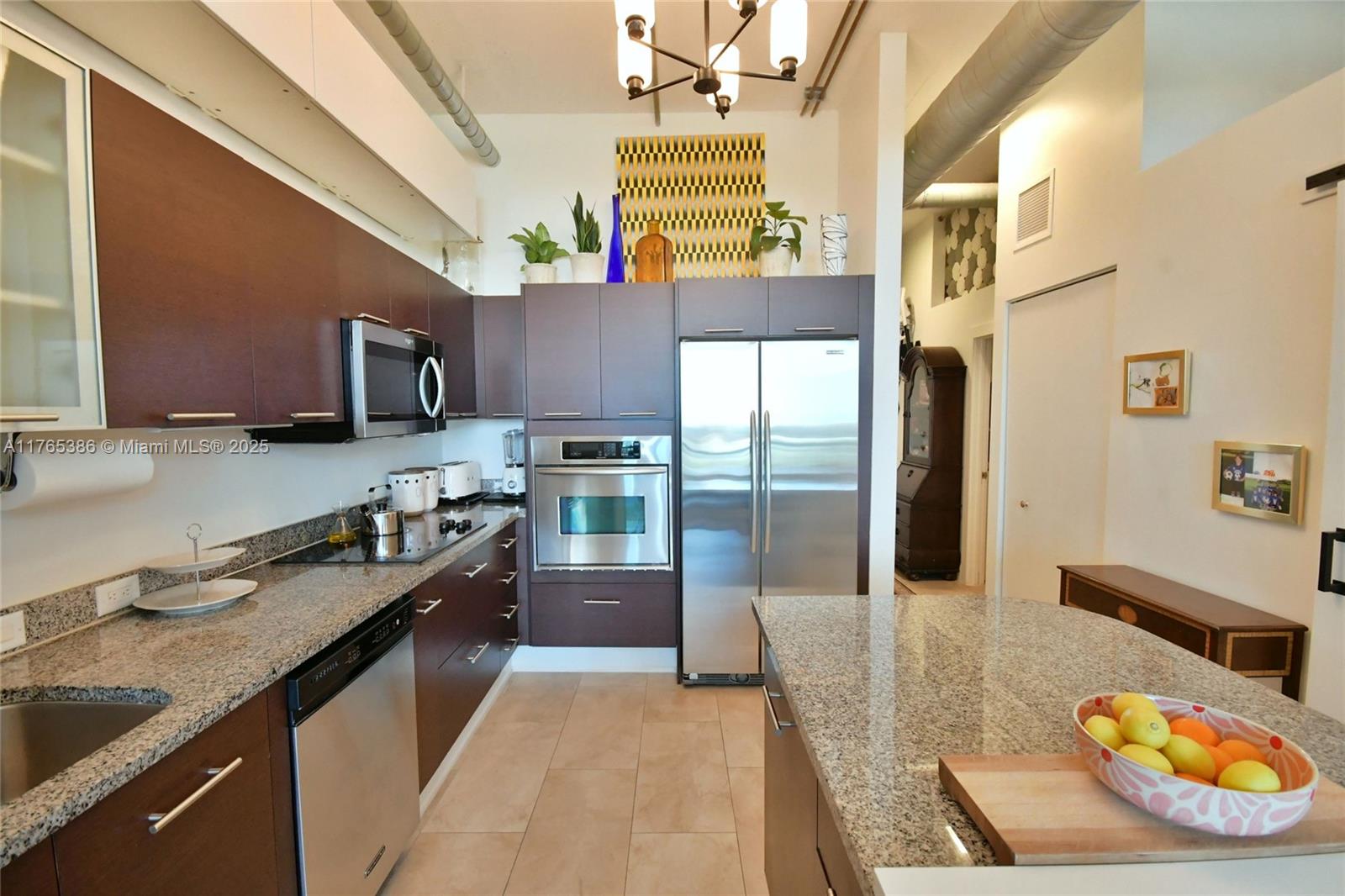 UPTOWN MARINA LOFTS CONDO - Residential