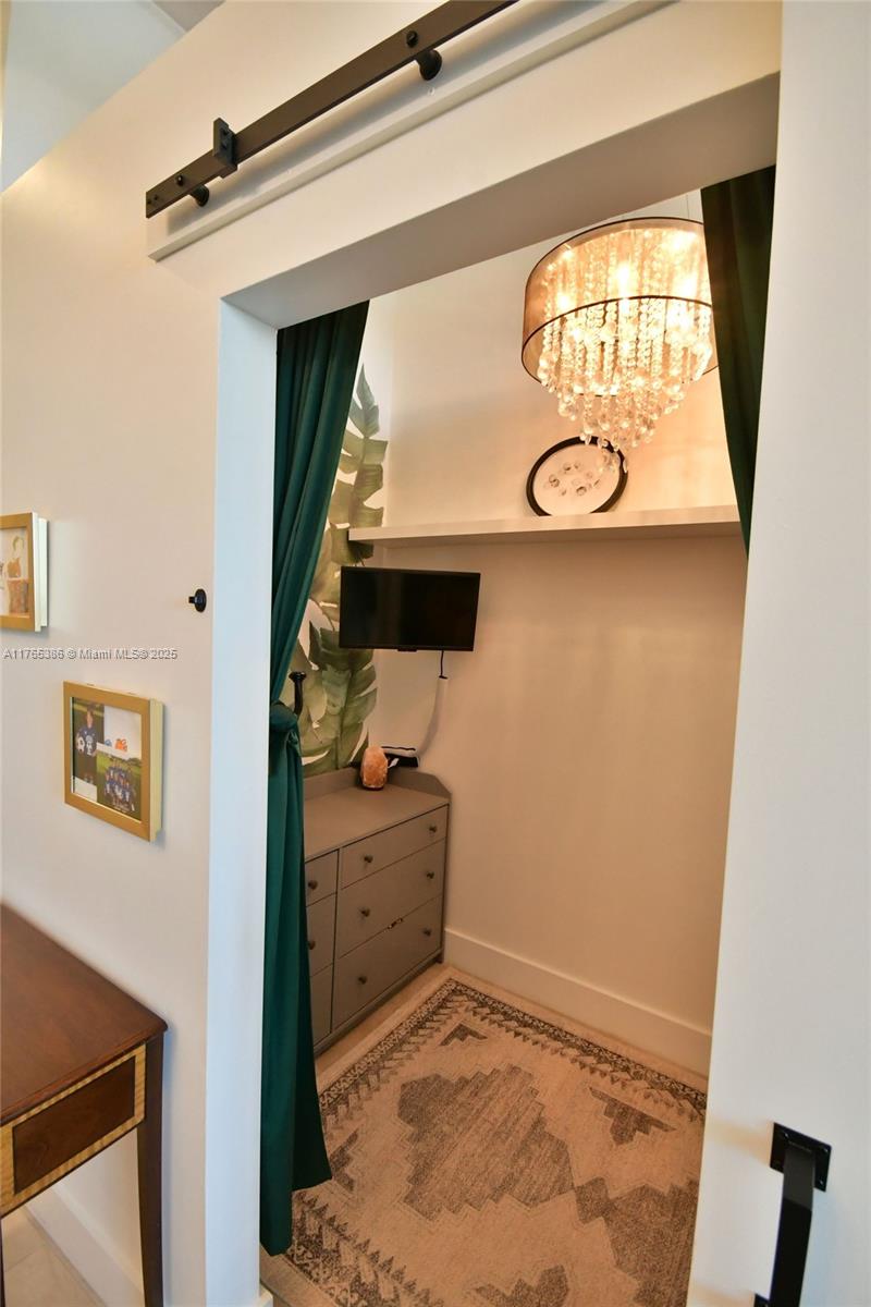 UPTOWN MARINA LOFTS CONDO - Residential