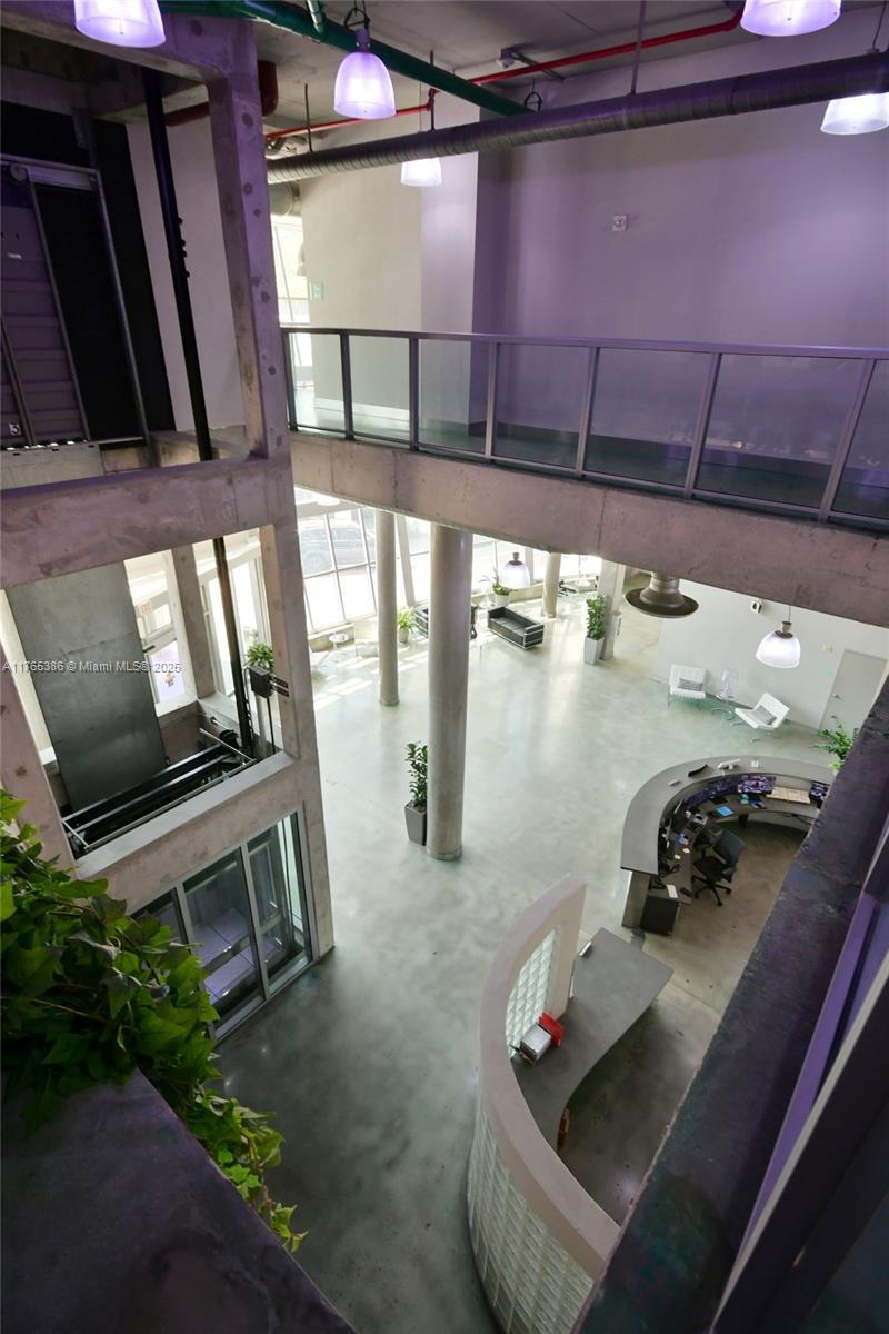 UPTOWN MARINA LOFTS CONDO - Residential