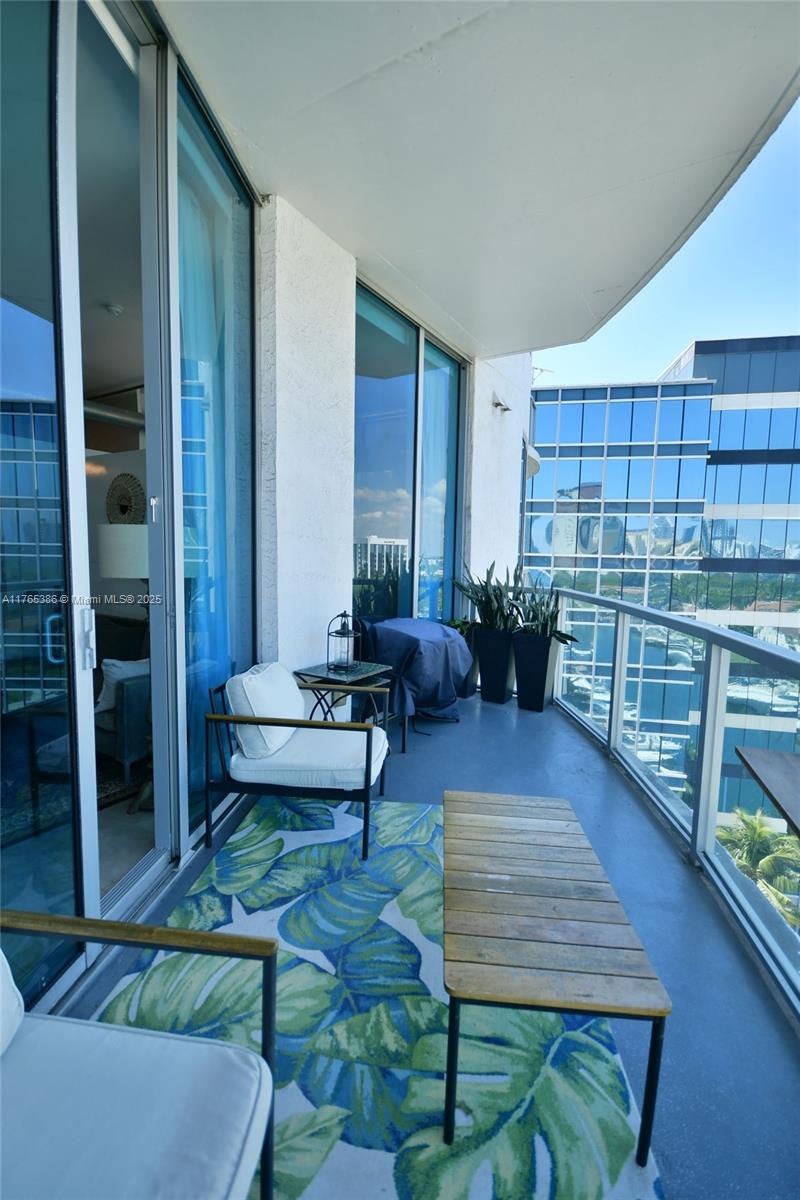 UPTOWN MARINA LOFTS CONDO - Residential