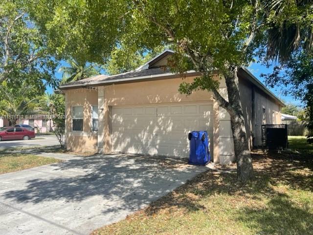 890 Nw 25 Ave, Fort Lauderdale, Broward County, Florida - 3 Bedrooms  
2 Bathrooms - 