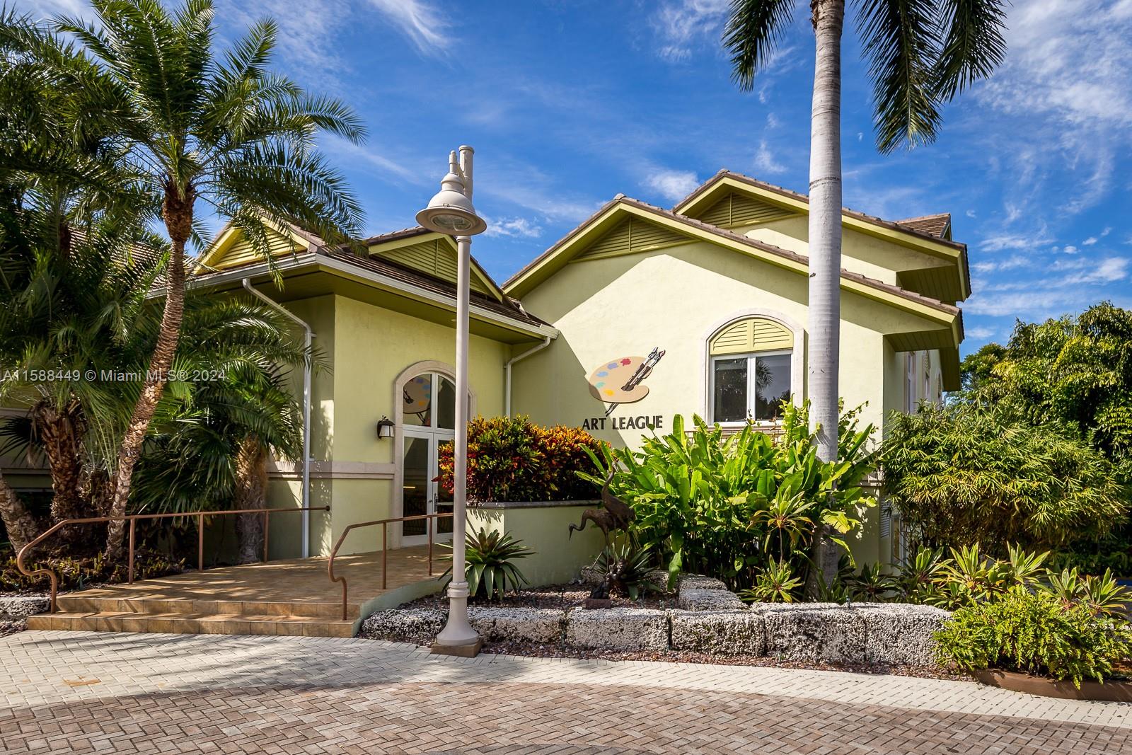 Ocean Reef Club Marina - Land