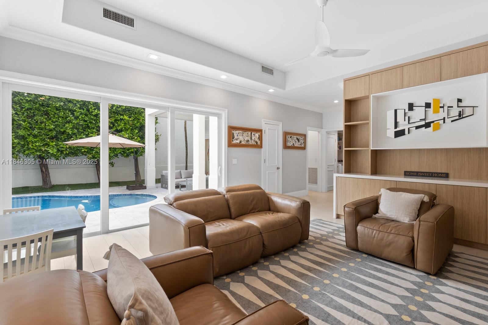 G B VILLAS - Residential Lease