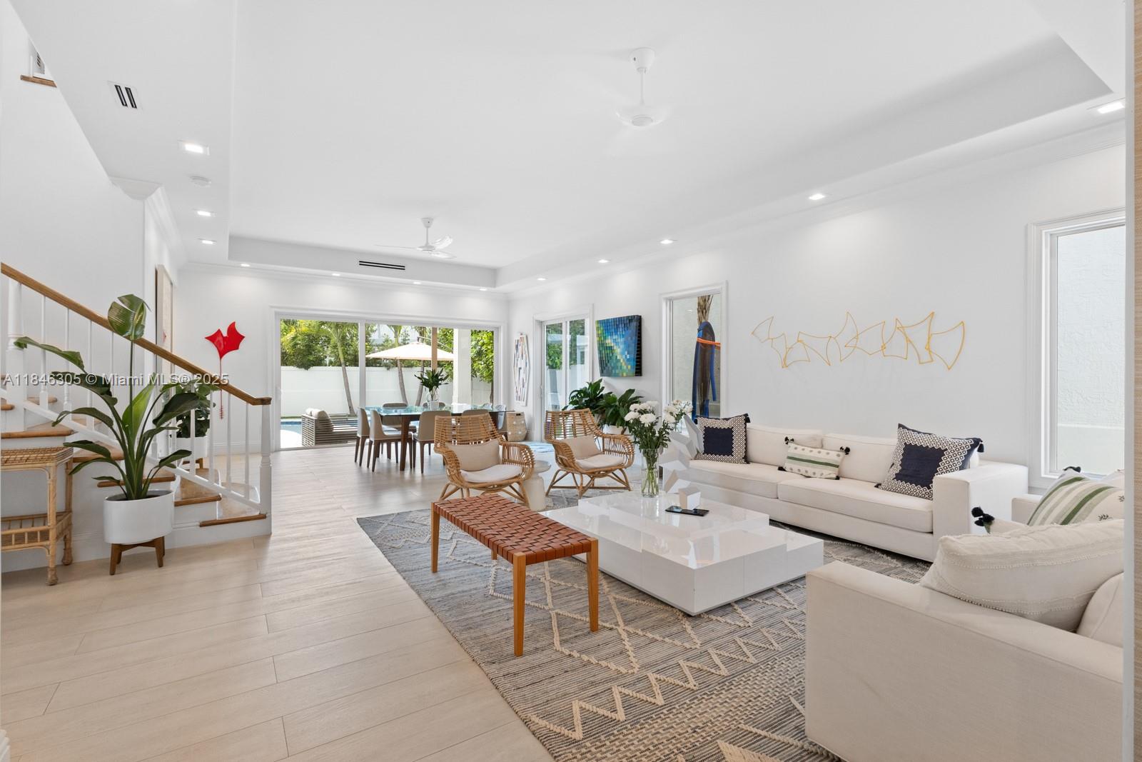 G B VILLAS - Residential Lease