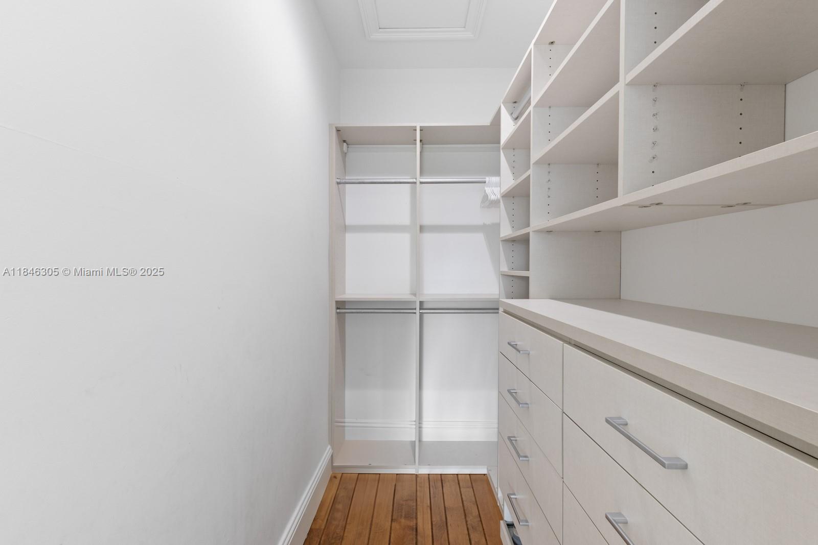 G B VILLAS - Residential Lease