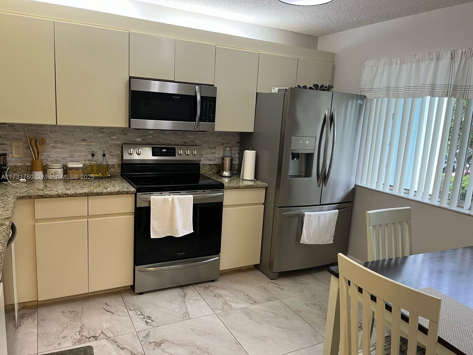 HAMLET AT POINCIANA CONDO - Residential