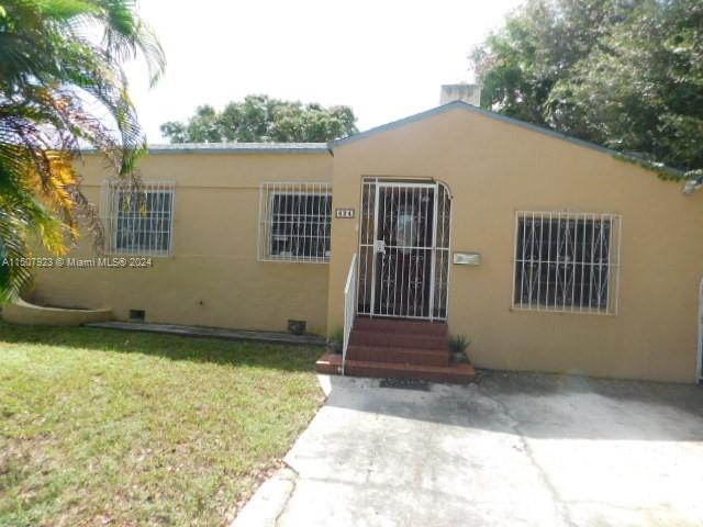 424 Ne 72nd St, Miami, Broward County, Florida - 4 Bedrooms  
2 Bathrooms - 