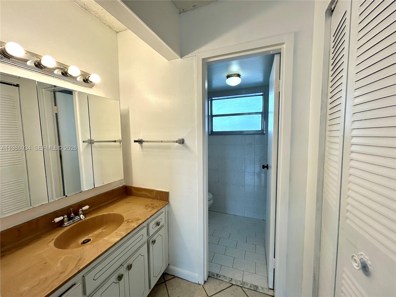 EL CONQUISTADOR NORTH CON - Residential Lease