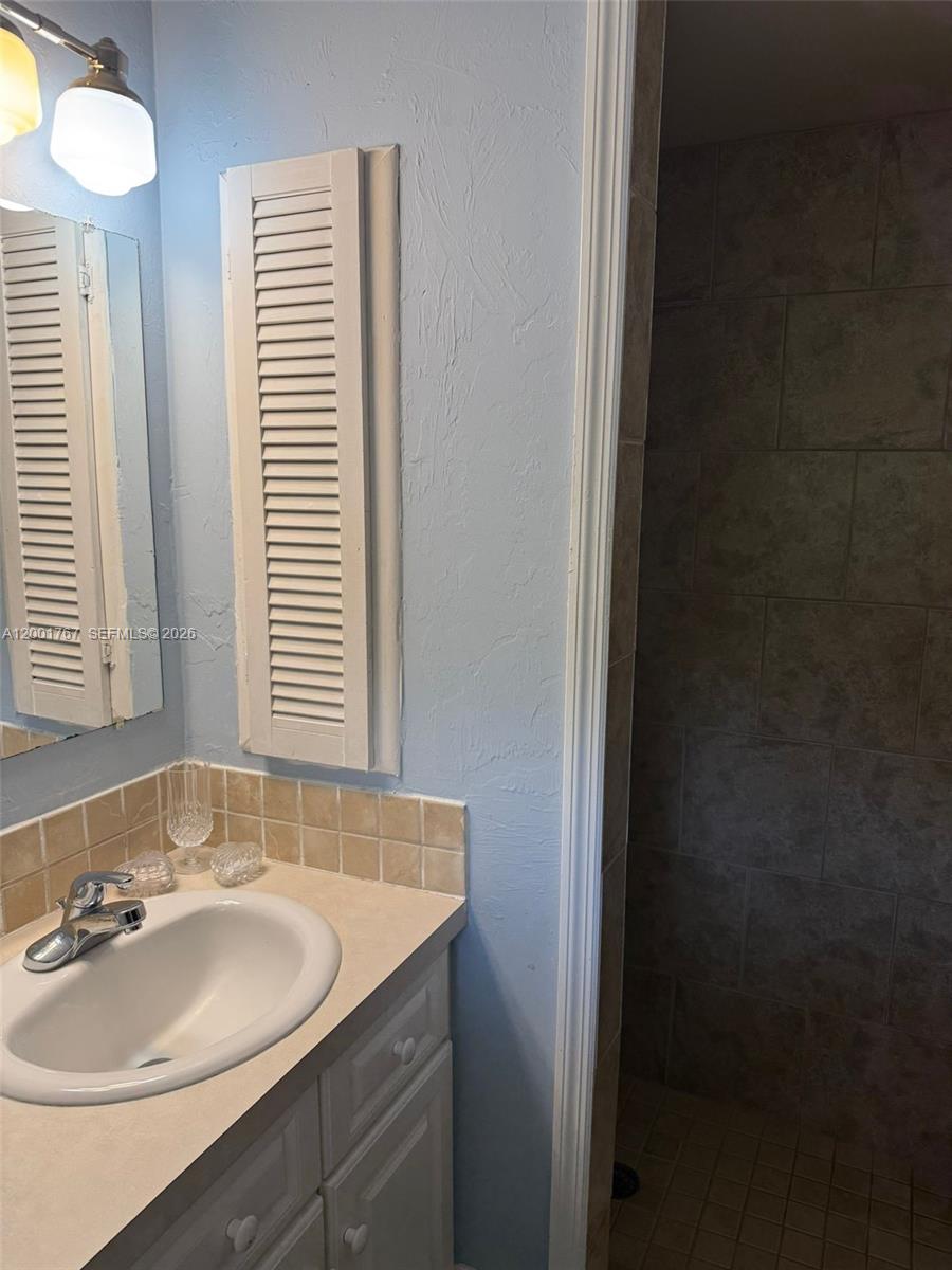 CAPE CORAL - Residential Income