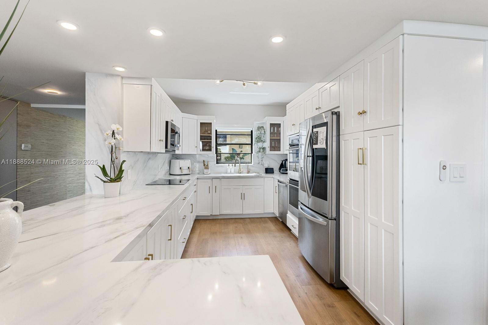 KEY COLONY NO 4 CONDO - Residential Lease