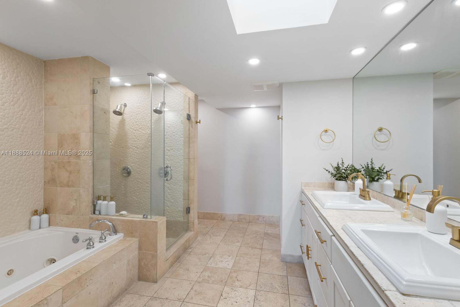 KEY COLONY NO 4 CONDO - Residential Lease