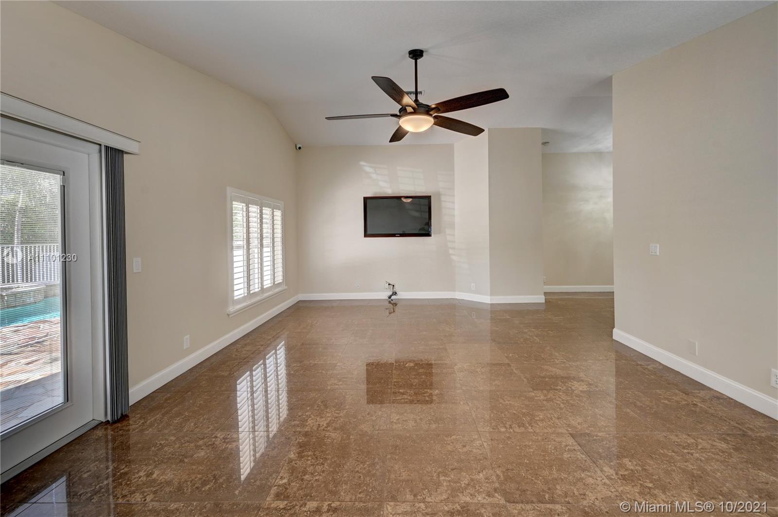 KENSINGTON - Residential