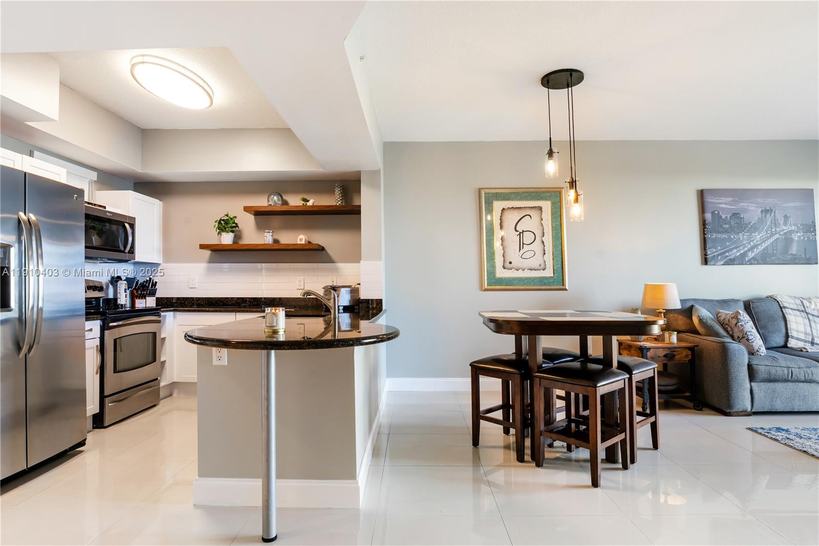 DOWNTOWN DADELAND CONDO N - Residential Lease