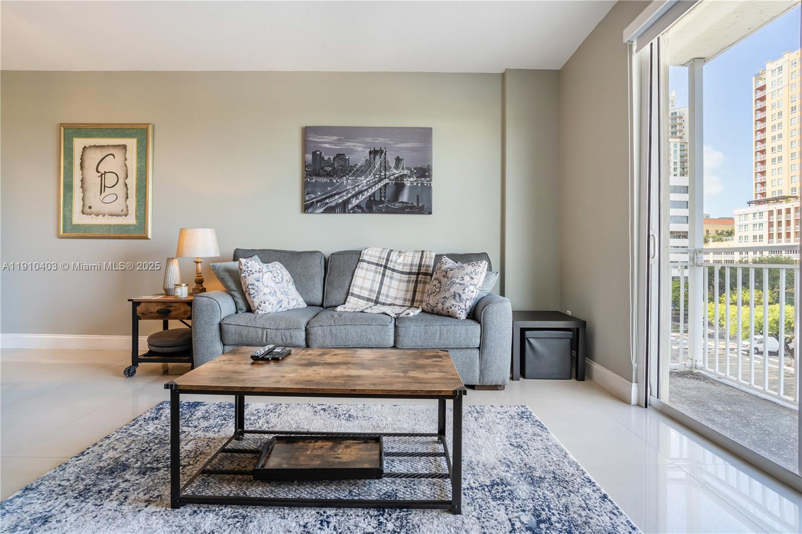 DOWNTOWN DADELAND CONDO N - Residential Lease