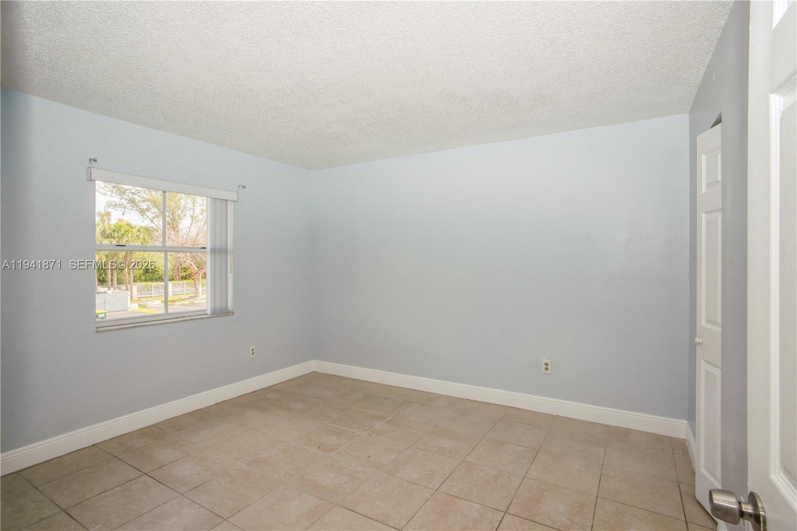 SAGA BAY GARDENS CONDO - Residential