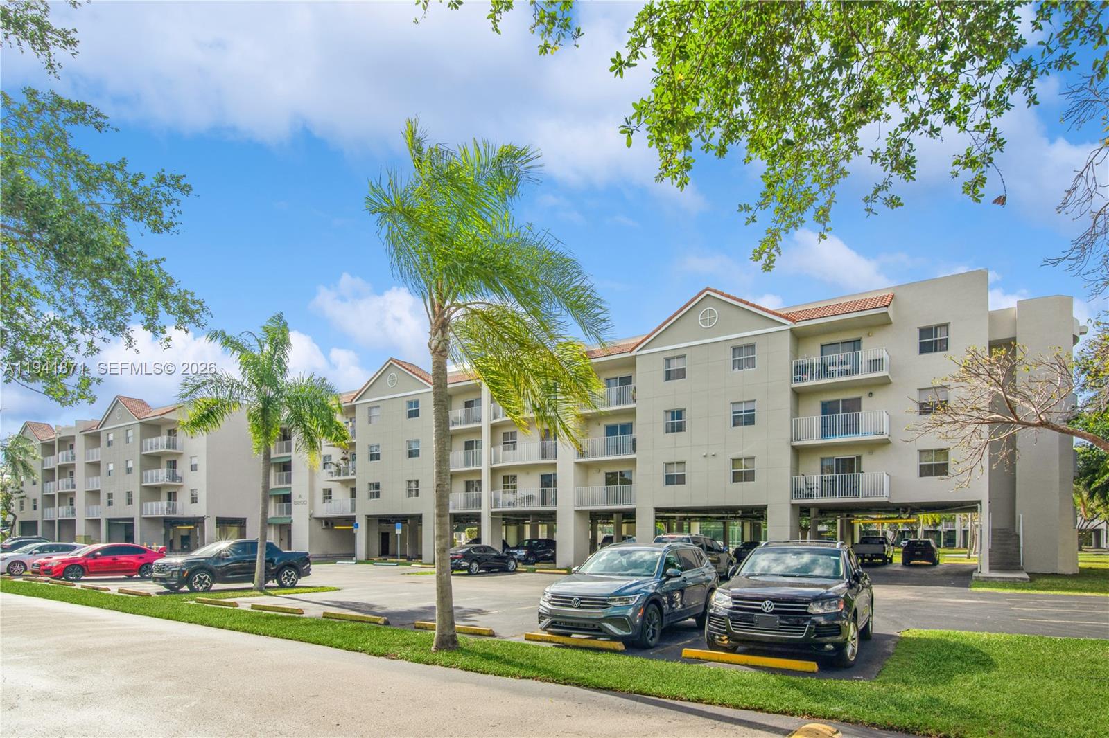 SAGA BAY GARDENS CONDO - Residential