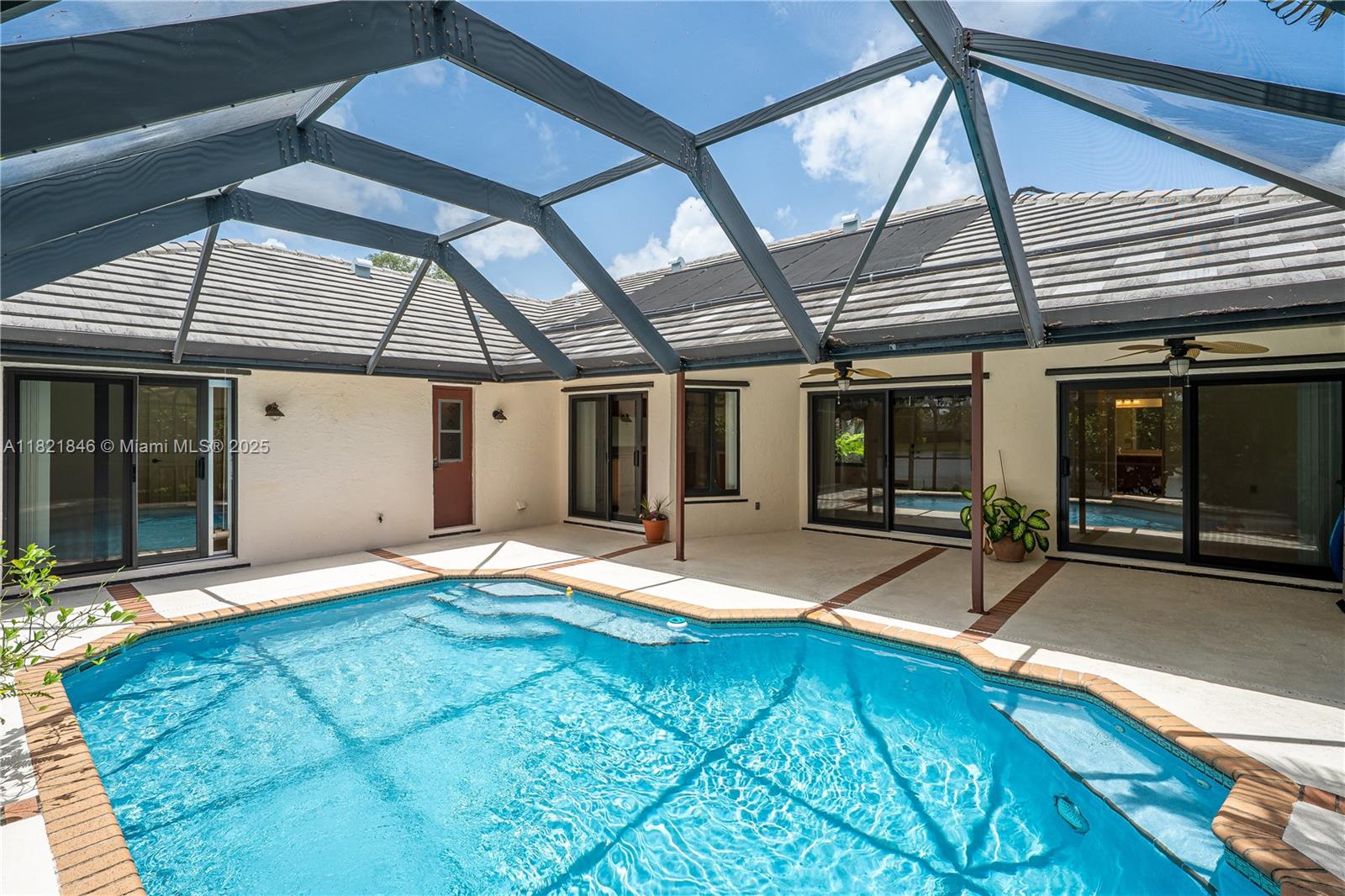 SHENANDOAH - Residential