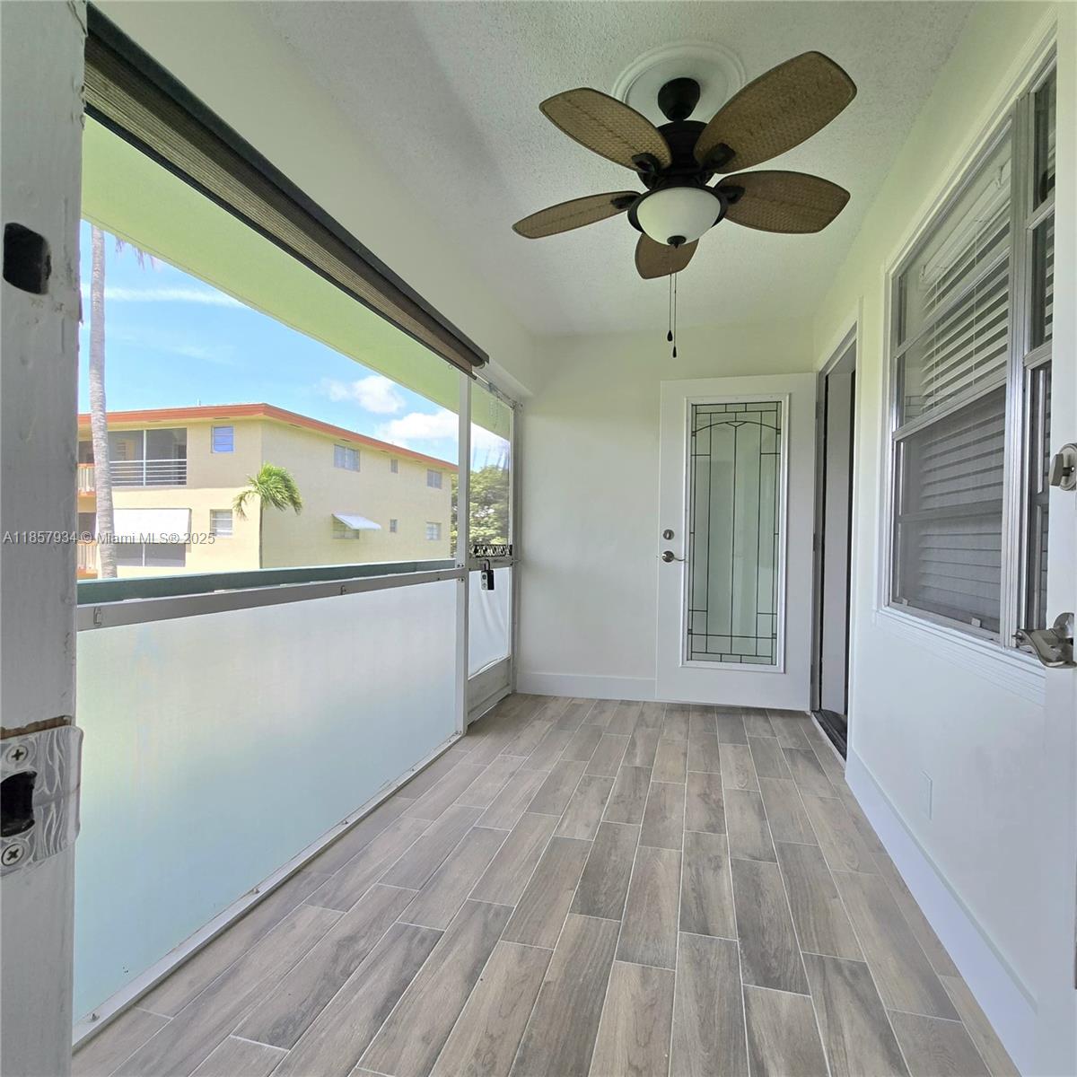 BEVERLY HILLS CONDO NUMBE - Residential Lease