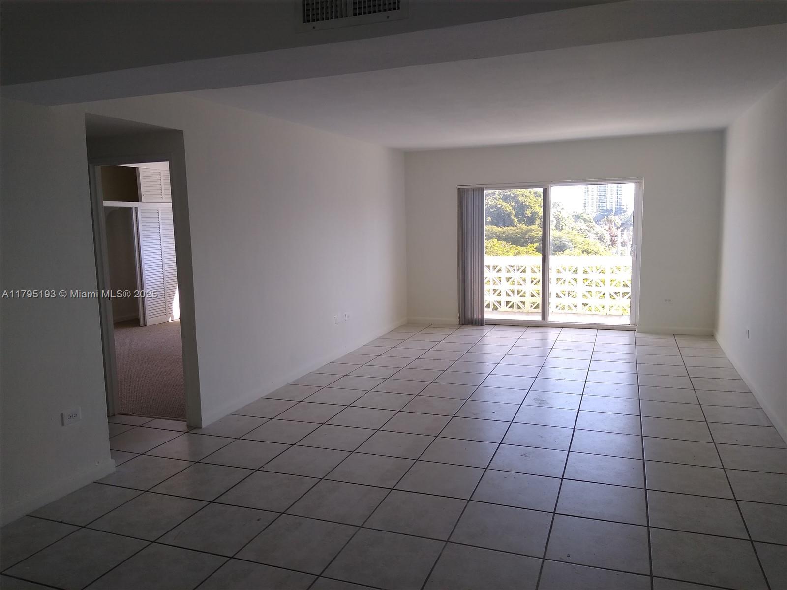 Rental Property at 353 W 47 St 3H, Miami Beach, Miami-Dade County, Florida - Bedrooms: 1 
Bathrooms: 1  - $1,850 MO.