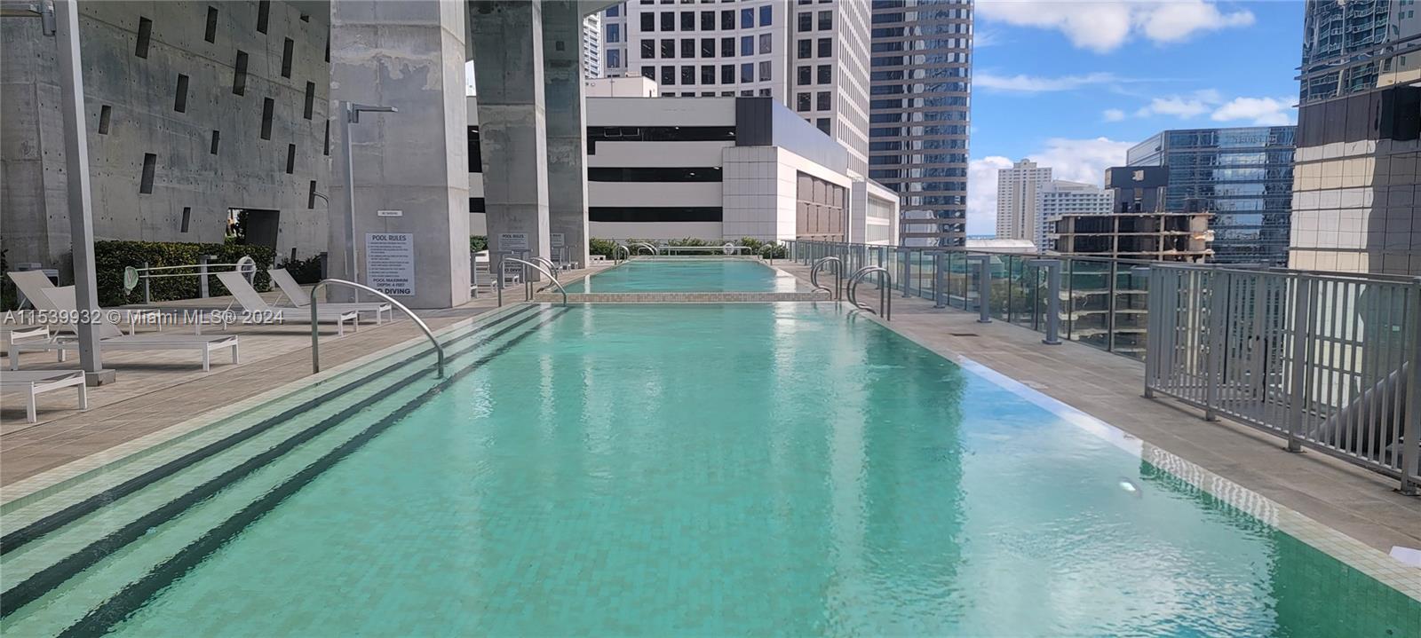REACH CONDO - Residential