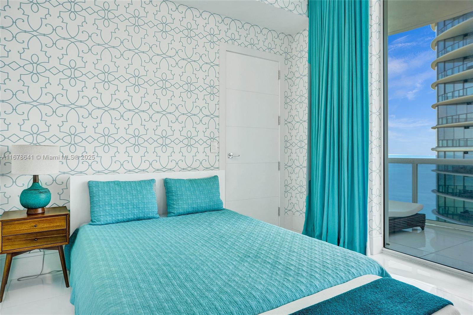 TDR TOWER III CONDO - Residential