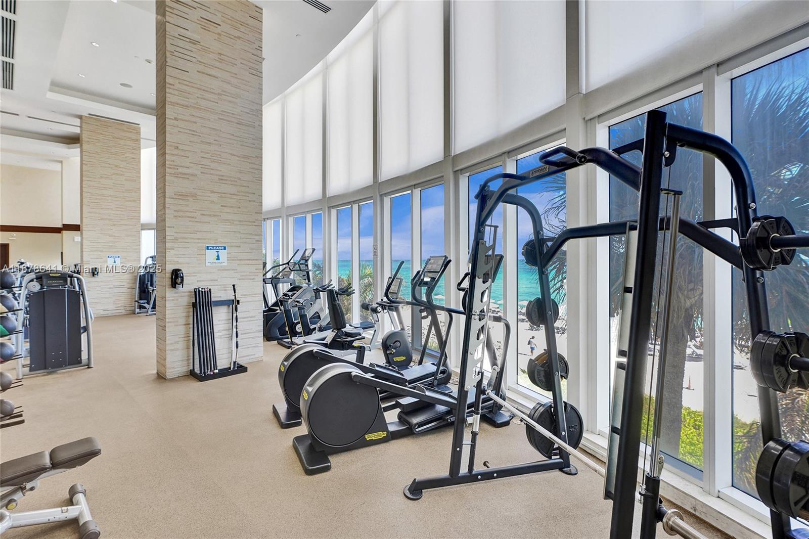 TDR TOWER III CONDO - Residential