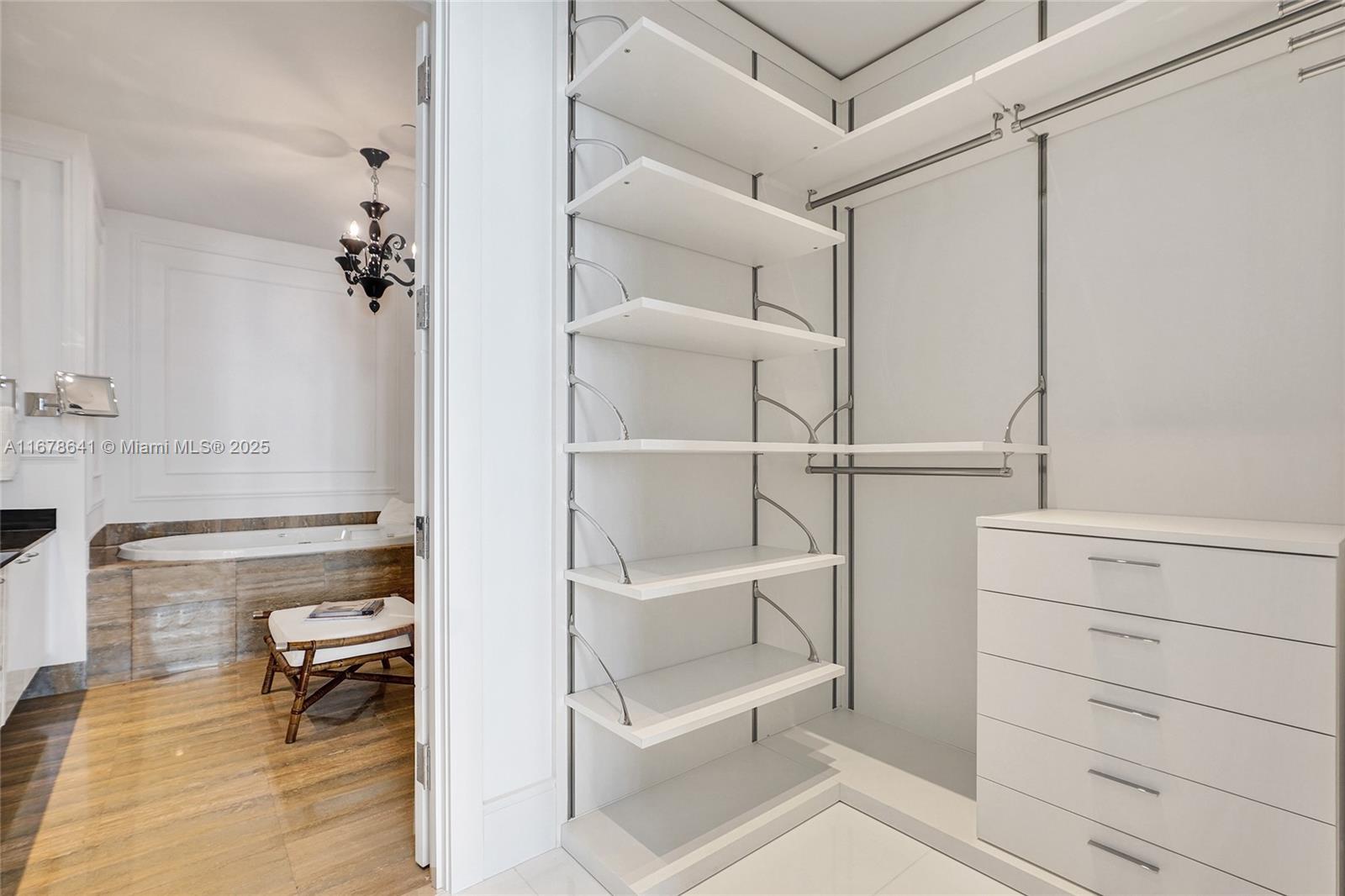 TDR TOWER III CONDO - Residential