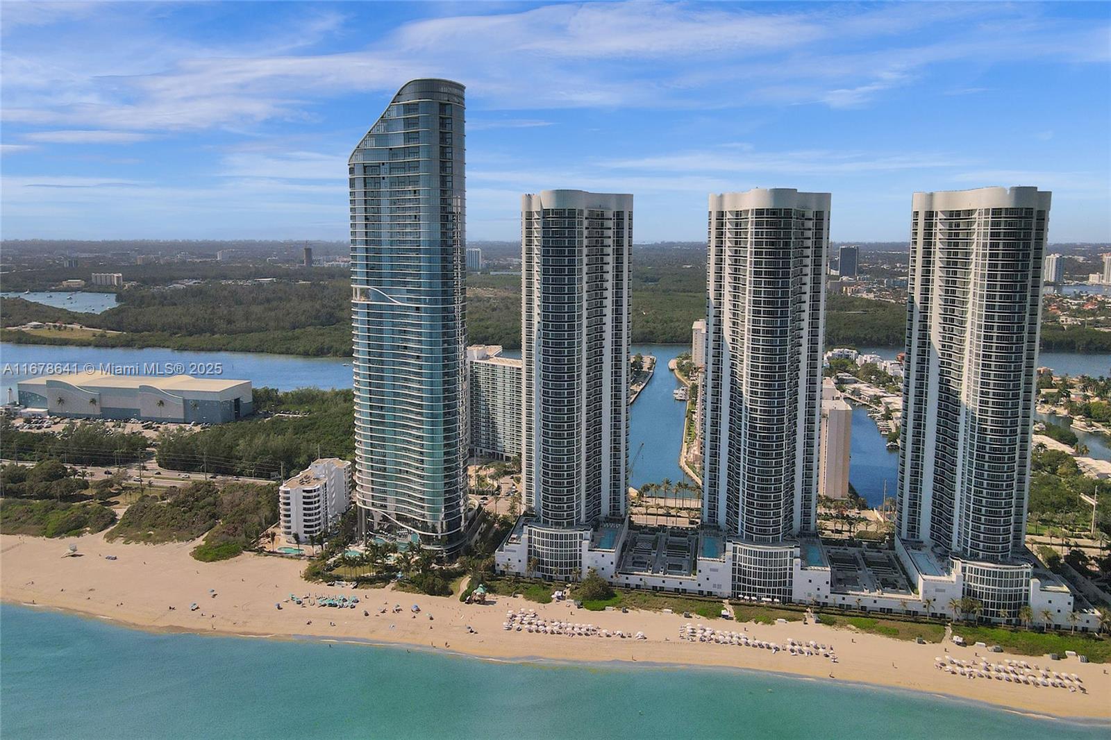15811 Collins Ave 3302