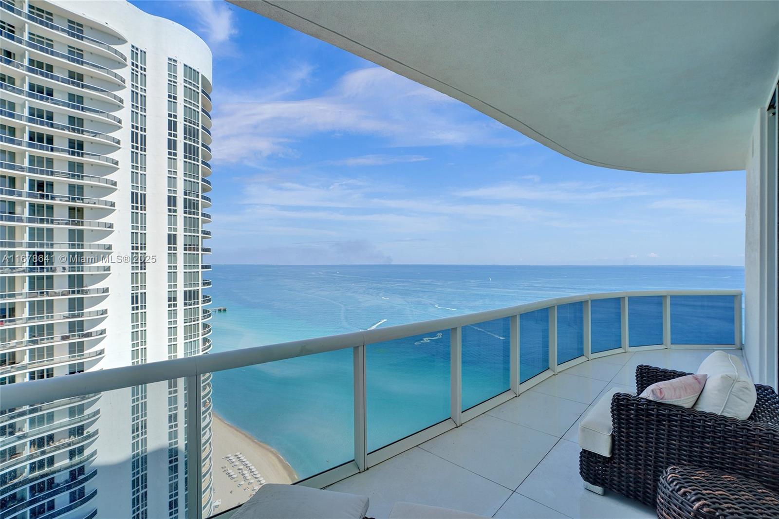 TDR TOWER III CONDO - Residential