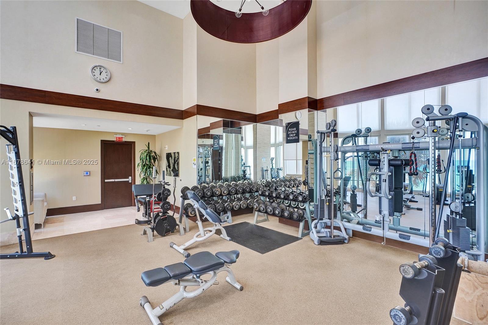 TDR TOWER III CONDO - Residential