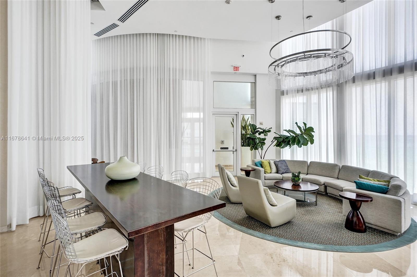 TDR TOWER III CONDO - Residential