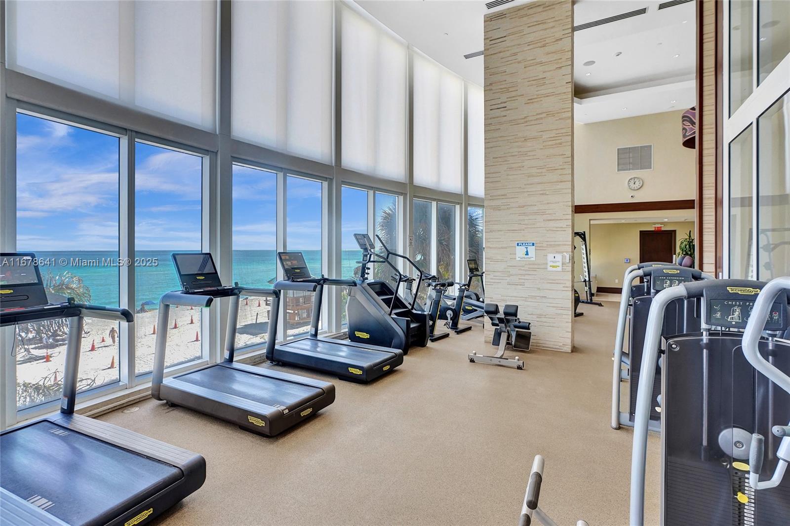 TDR TOWER III CONDO - Residential