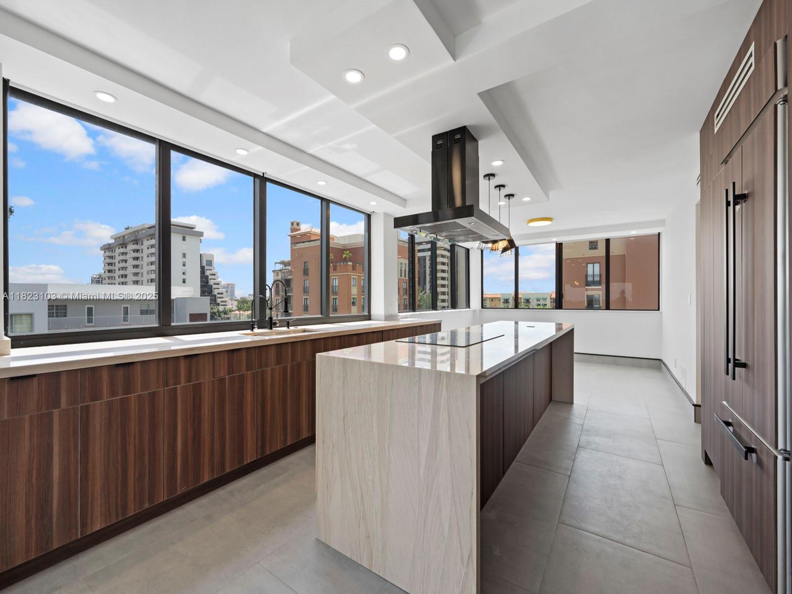 GABLES BATH CLUB APTS CON - Residential