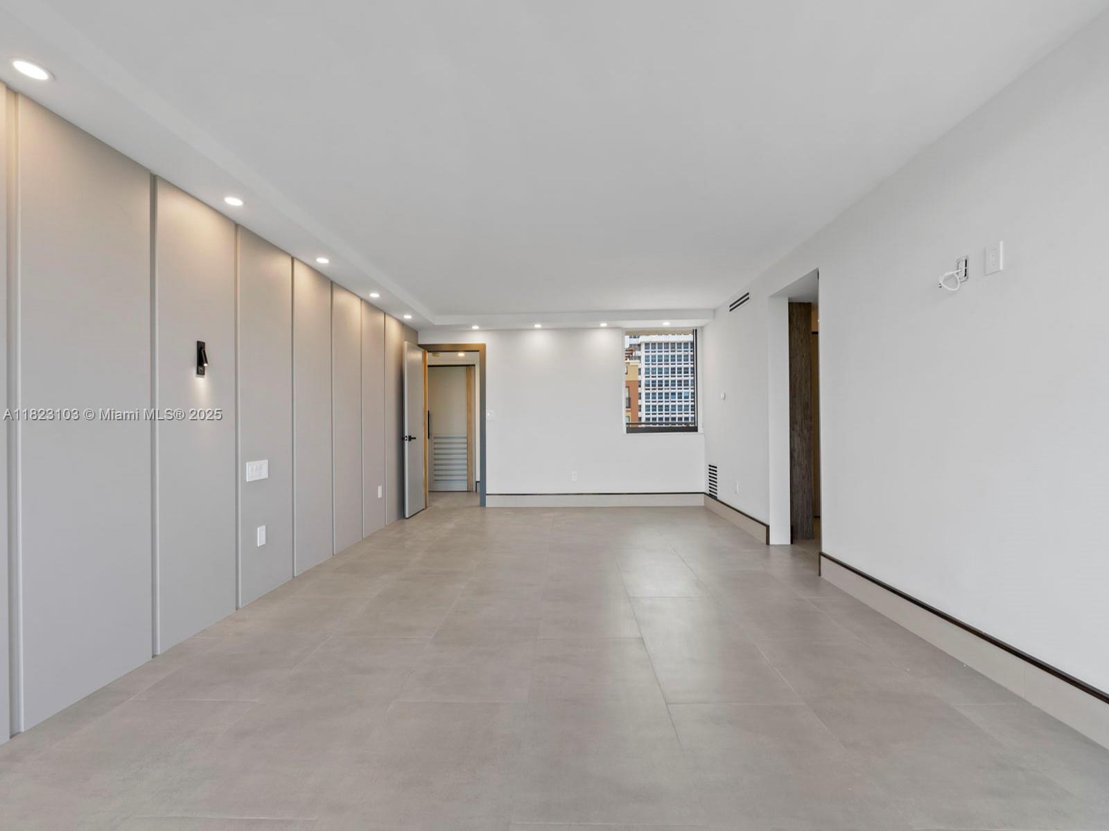 GABLES BATH CLUB APTS CON - Residential