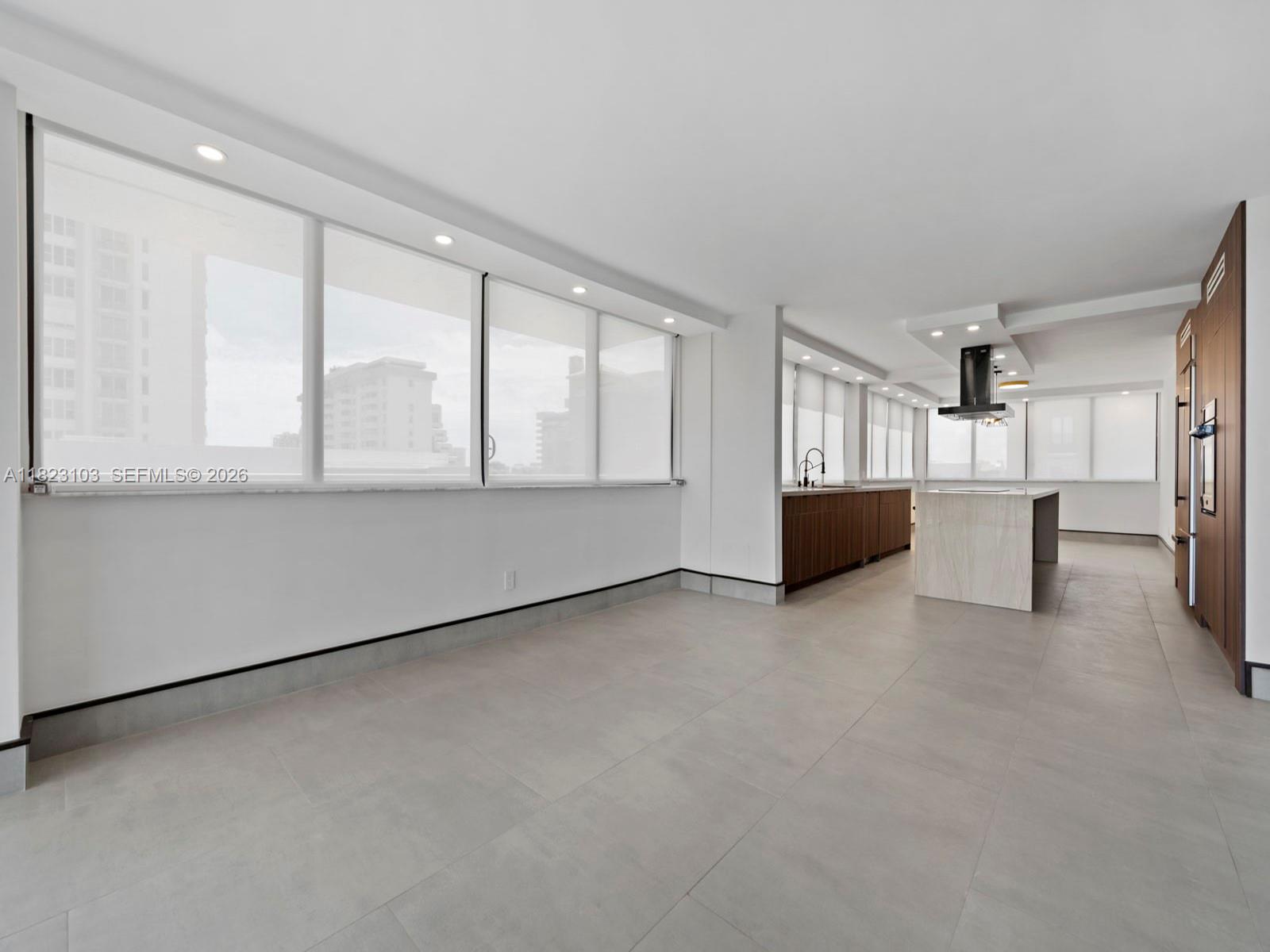 GABLES BATH CLUB APTS CON - Residential