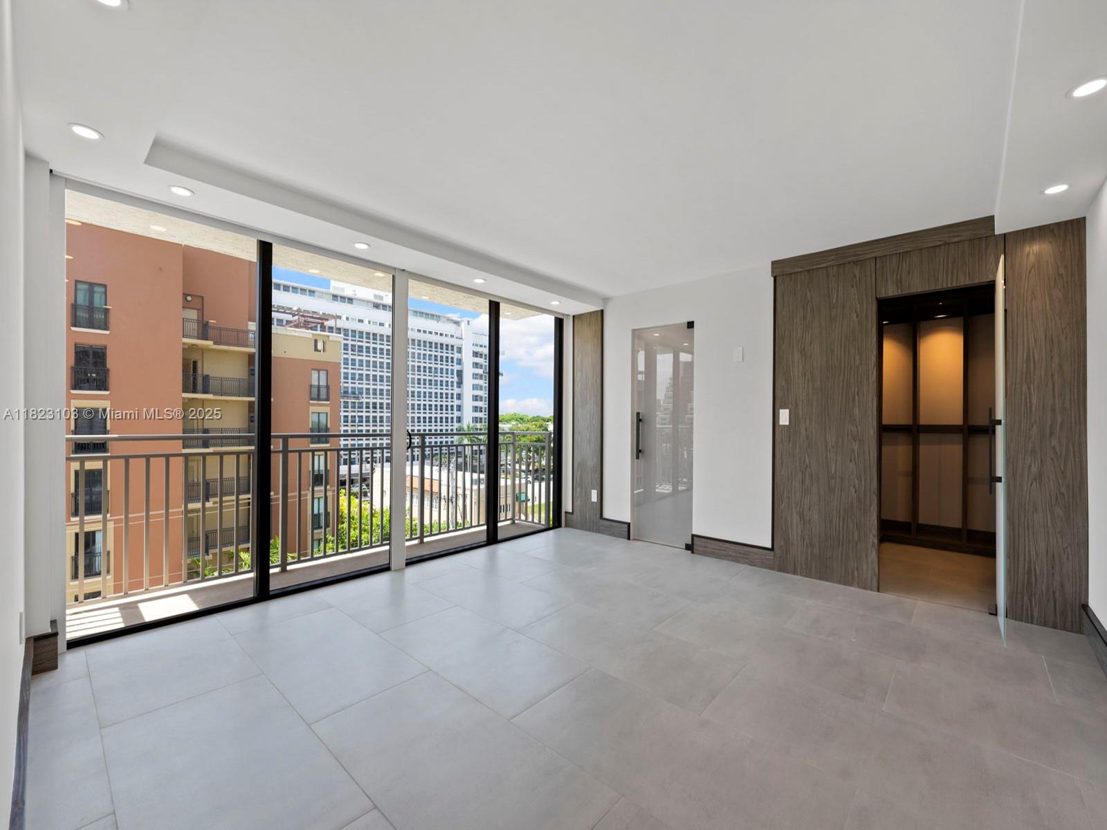 GABLES BATH CLUB APTS CON - Residential