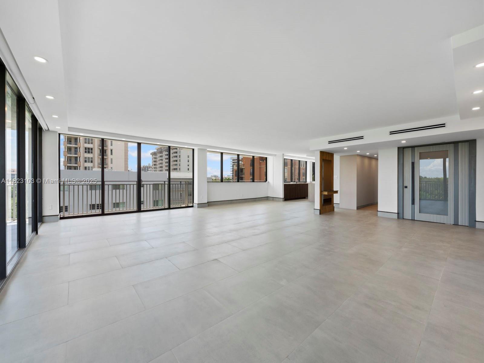 GABLES BATH CLUB APTS CON - Residential