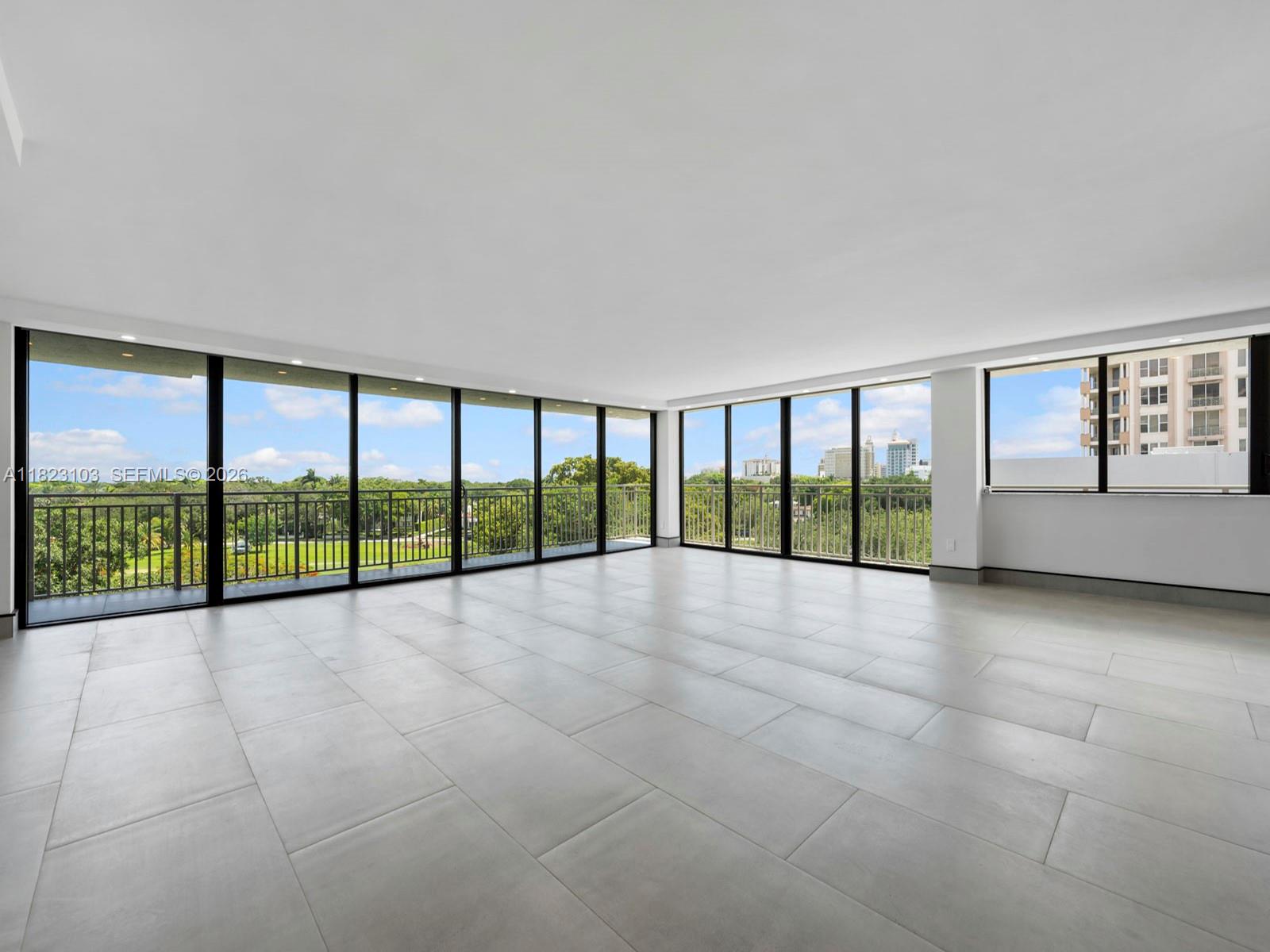 GABLES BATH CLUB APTS CON - Residential